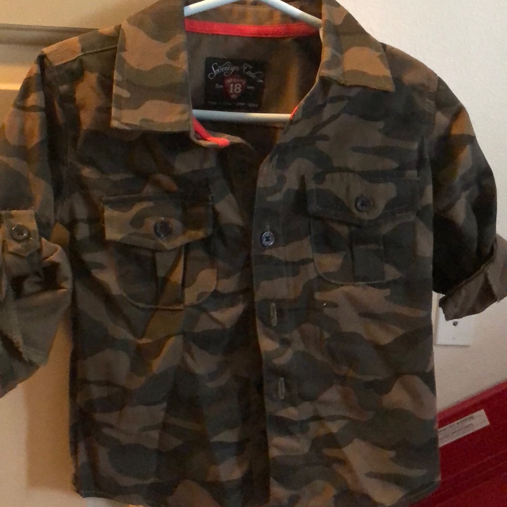 Camouflage button down for 18 months